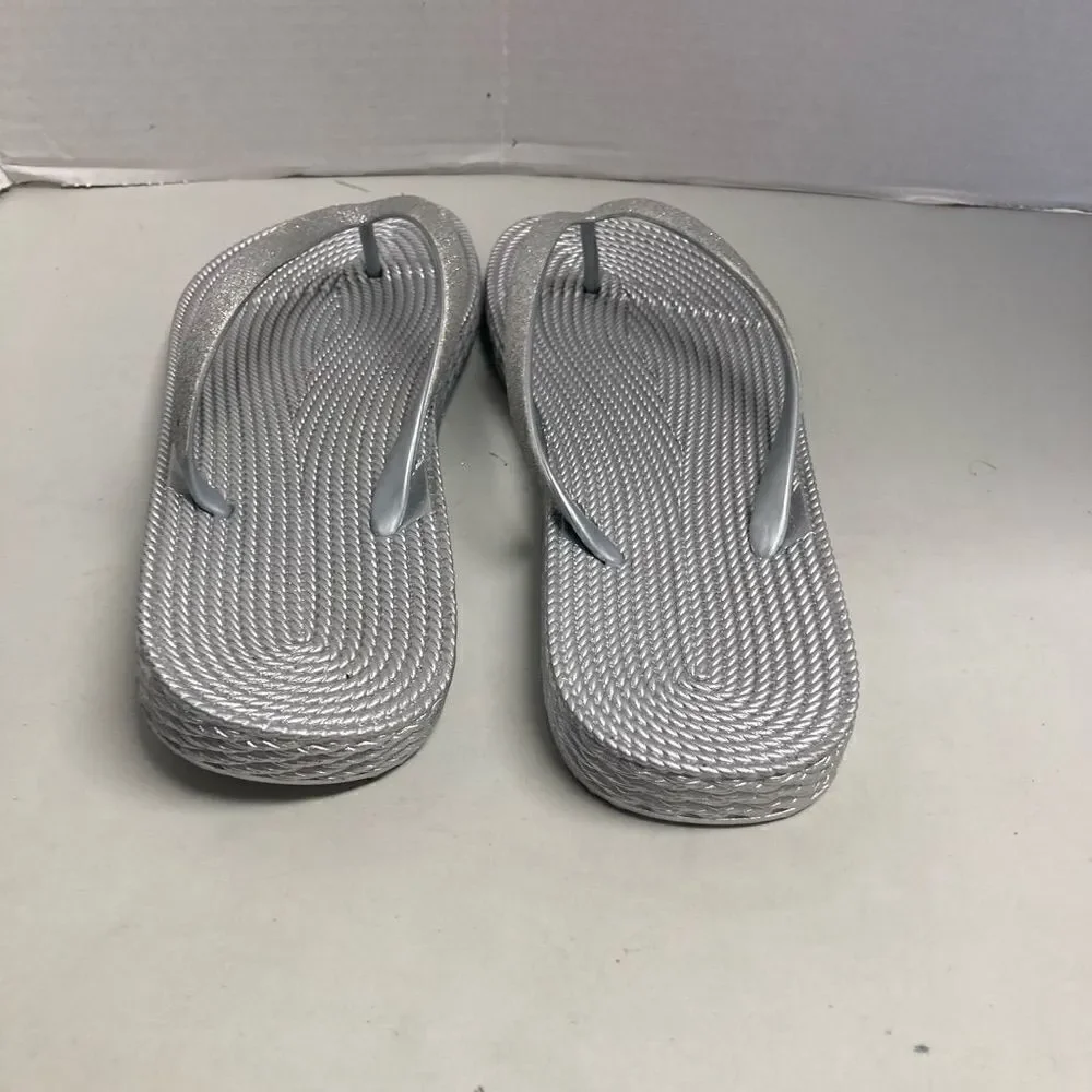 Silver flip flops Size 41 US Size‎ 10.5 New Without Tags